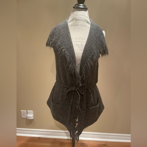 Aritzia Wilfred Free Vest Fei Fei Alpaca Wool Knit Open Fringe Heathered Gray M - Picture 8 of 11